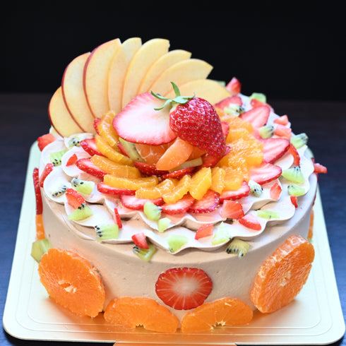 純生クリームのフルーツ盛り。フルーツUPの写真。